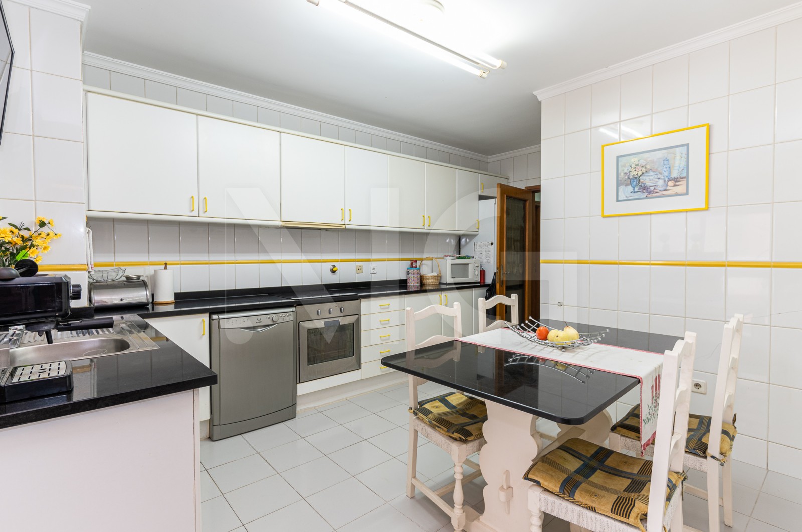 Apartment T2 for For sale in Rio Tinto, Gondomar, Porto - Cozinha (Imagem 3)
