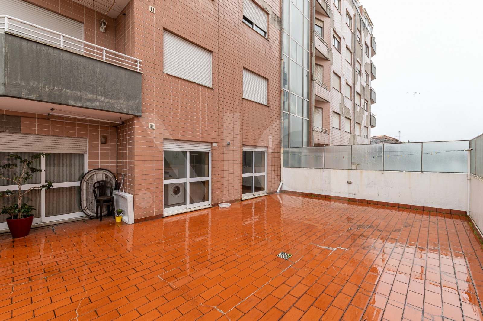 Apartment T2 for For sale in Rio Tinto, Gondomar, Porto - Terraço (Imagem 3)