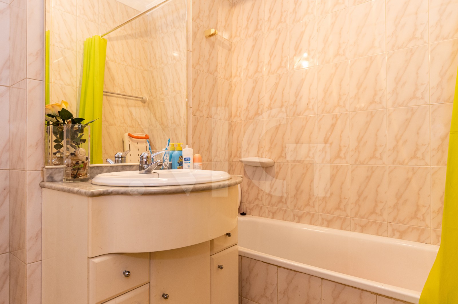 Apartment T2 for For sale in Rio Tinto, Gondomar, Porto - Casa de banho (Imagem 2)