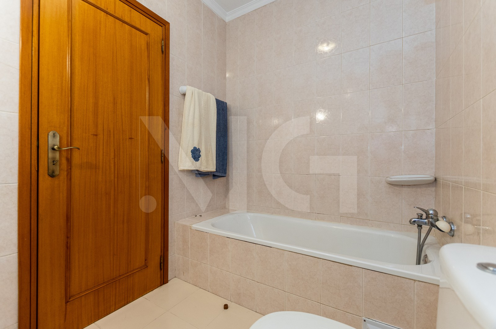 Apartment T2 for For sale in Rio Tinto, Gondomar, Porto - Casa de banho (Imagem 4)