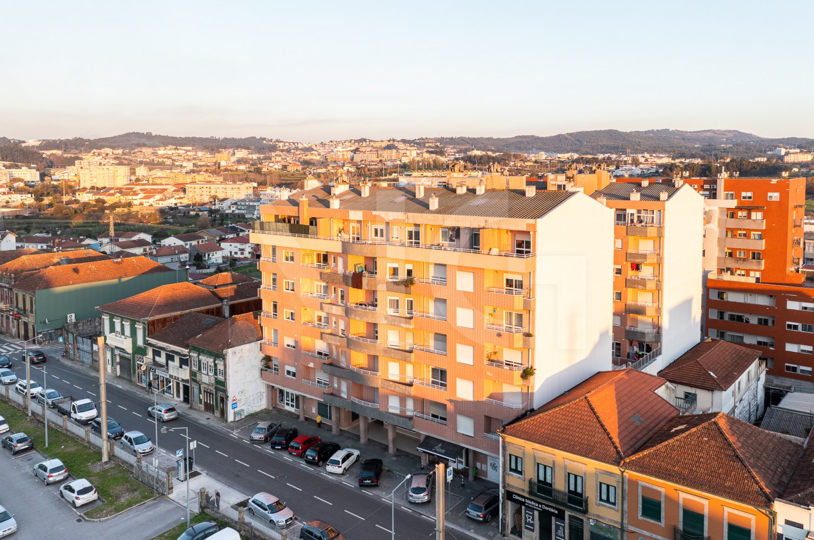 Apartment T2 for For sale in Rio Tinto, Gondomar, Porto - Fachada (Imagem 2)