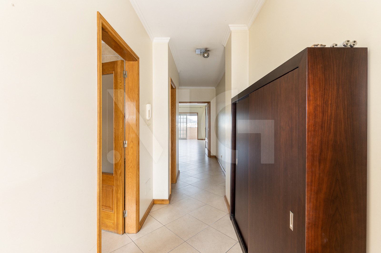 Moradia T3 para Venda em Caldas de Vizela (São Miguel e São João), Vizela, Braga - Hall de entrada (Imagem 1)