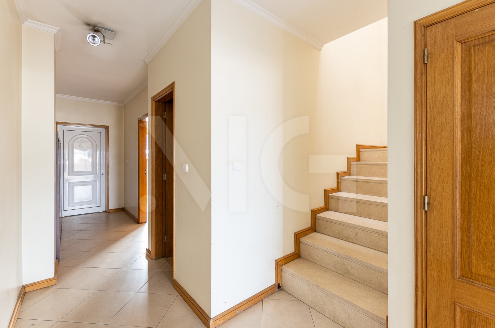 Moradia T3 para Venda em Caldas de Vizela (São Miguel e São João), Vizela, Braga - Hall de entrada (Imagem 2)