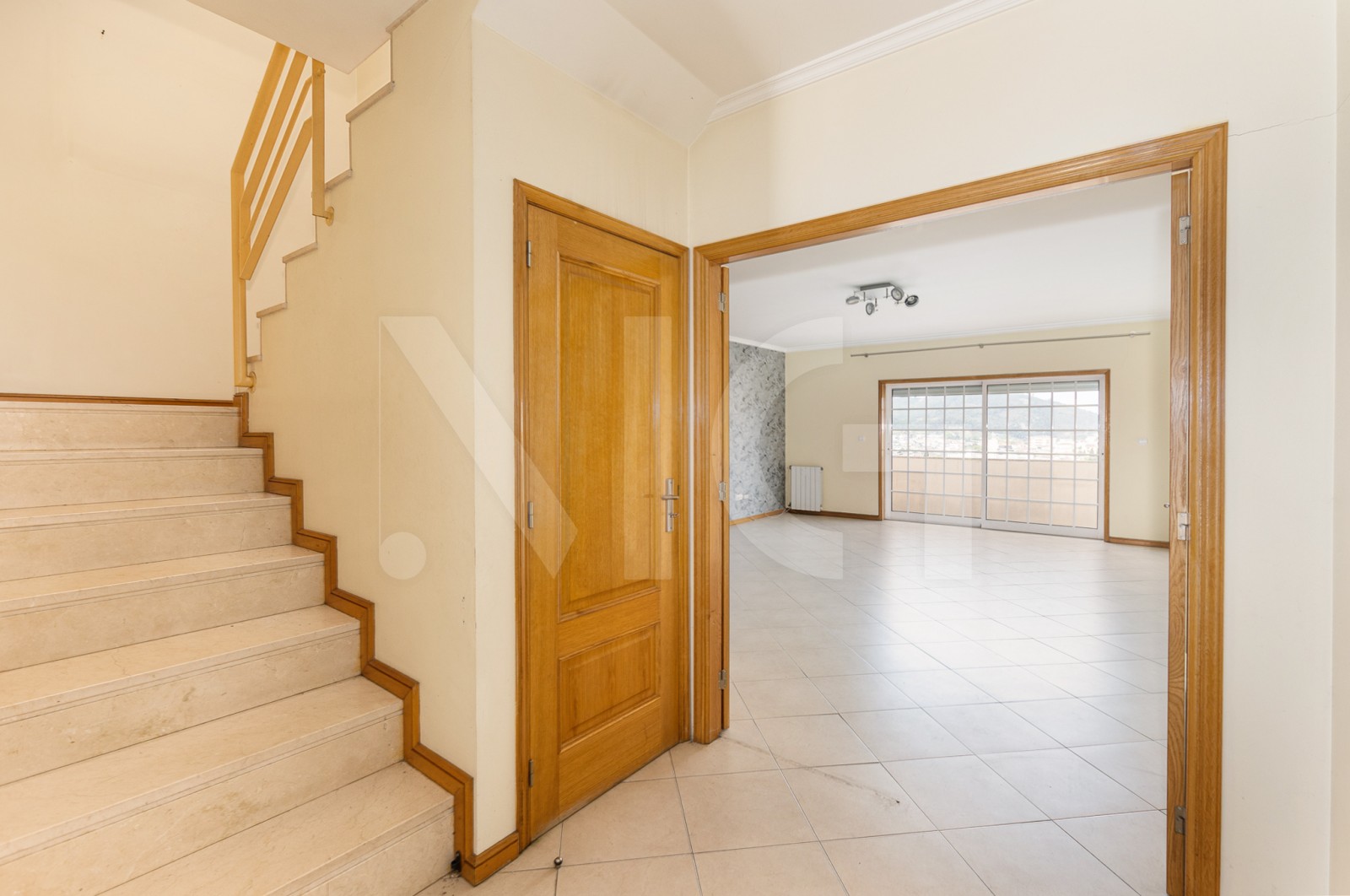 Moradia T3 para Venda em Caldas de Vizela (São Miguel e São João), Vizela, Braga - Sala (Imagem 1)