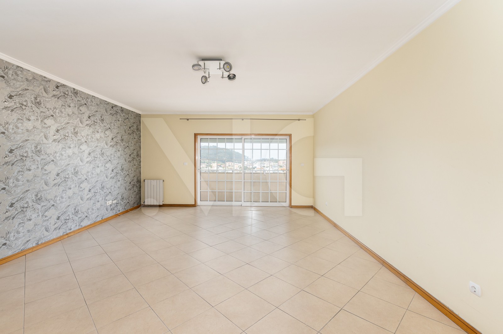 Moradia T3 para Venda em Caldas de Vizela (São Miguel e São João), Vizela, Braga - Sala (Imagem 2)