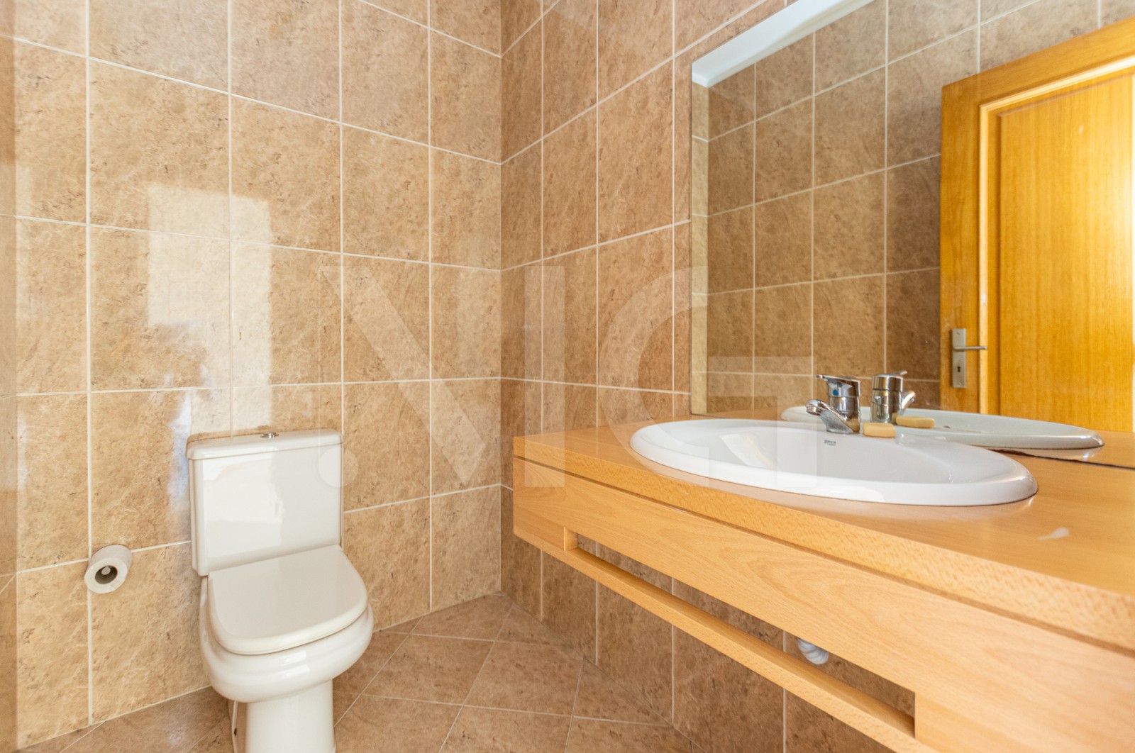 Moradia T3 para Venda em Caldas de Vizela (São Miguel e São João), Vizela, Braga - Casa de banho (Imagem 1)