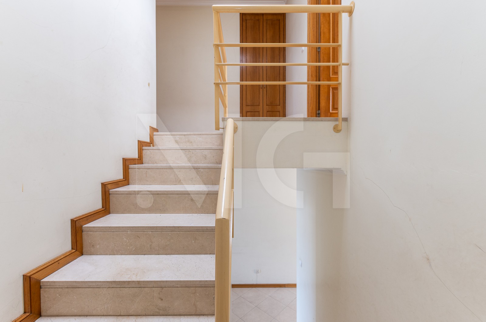 Moradia T3 para Venda em Caldas de Vizela (São Miguel e São João), Vizela, Braga - Corredor (Imagem 1)