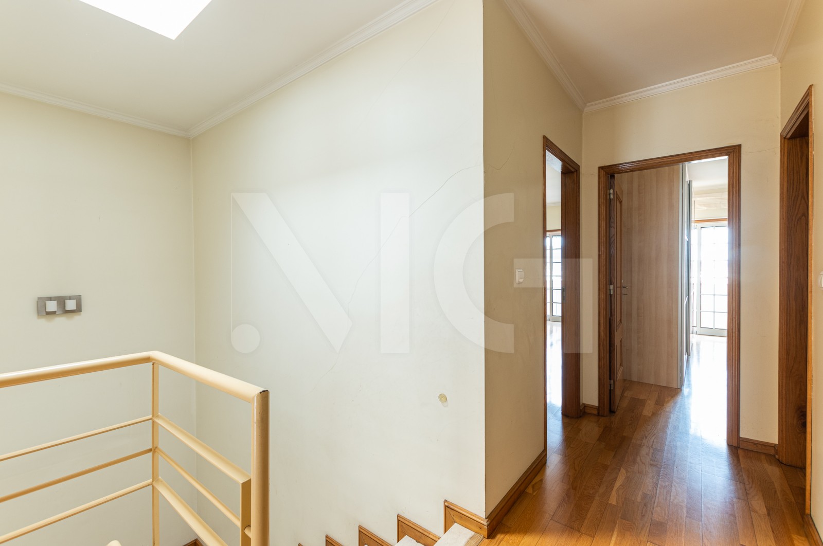 Moradia T3 para Venda em Caldas de Vizela (São Miguel e São João), Vizela, Braga - Corredor (Imagem 2)