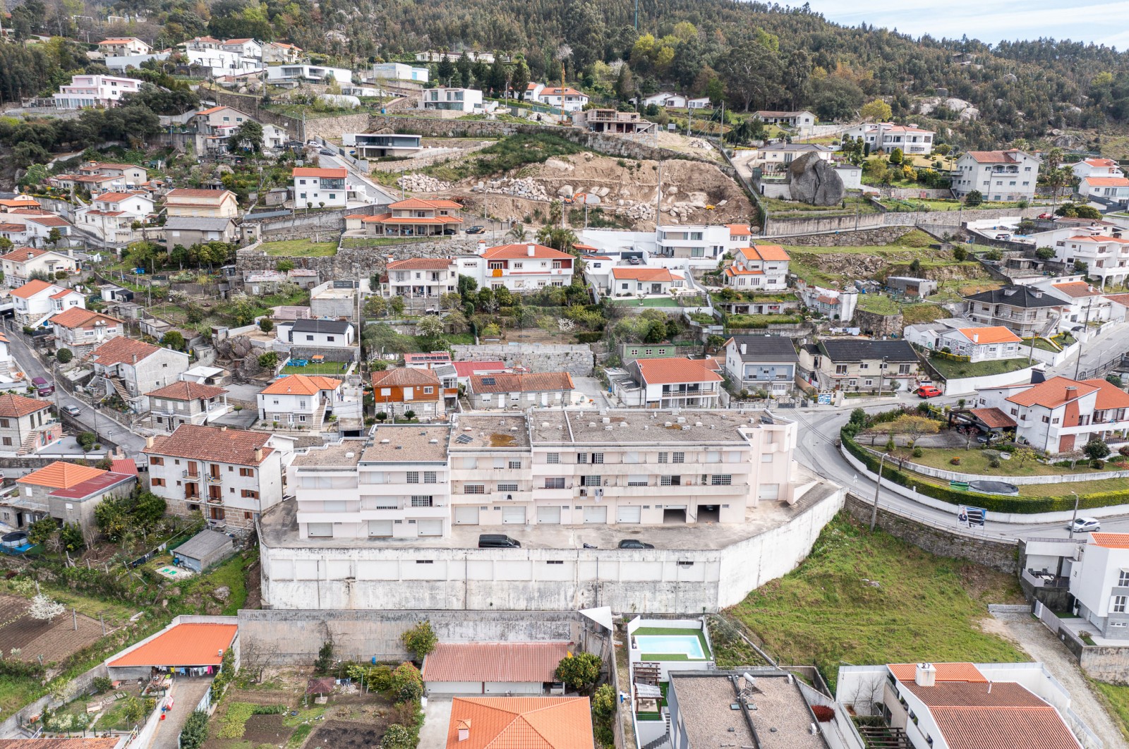 Moradia T3 para Venda em Caldas de Vizela (São Miguel e São João), Vizela, Braga - Área envolvente (Imagem 6)