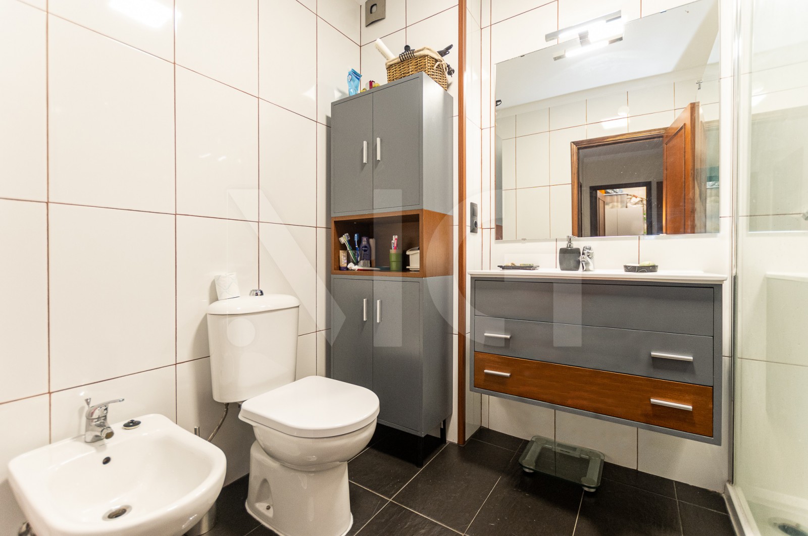 Apartment T2 for For sale in Custóias, Leça do Balio e Guifões, Matosinhos, Porto - Casa de banho (Imagem 3)