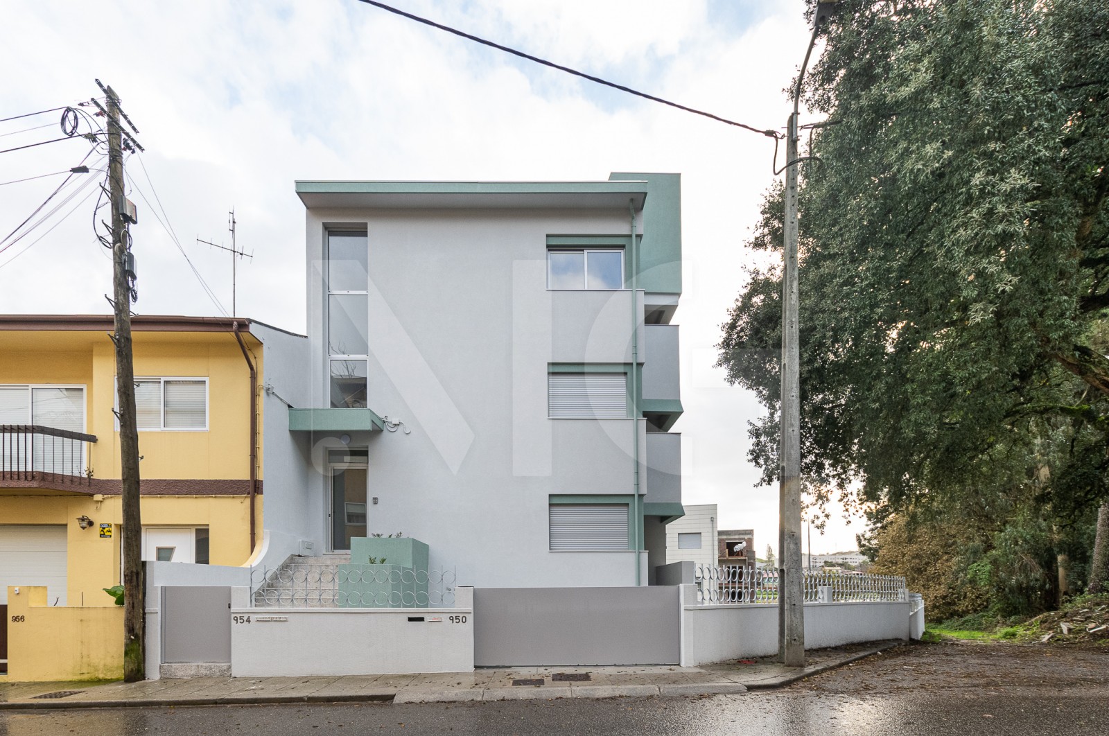 Apartamento T3 para Venda em Rio Tinto, Gondomar, Porto - Fachada (Imagem 1)