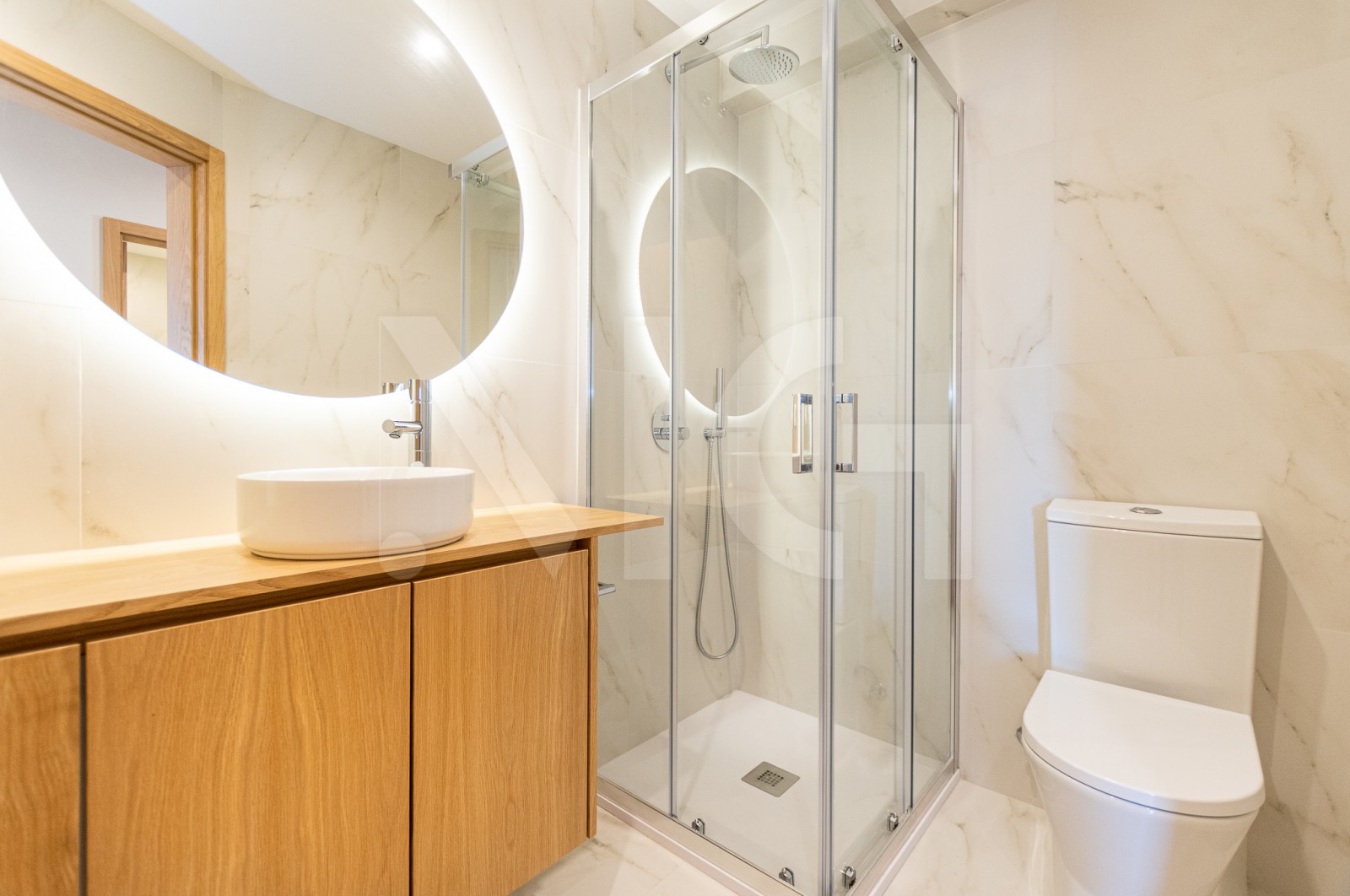 Apartamento T3 para Venda em Rio Tinto, Gondomar, Porto - Casa de banho (Imagem 4)