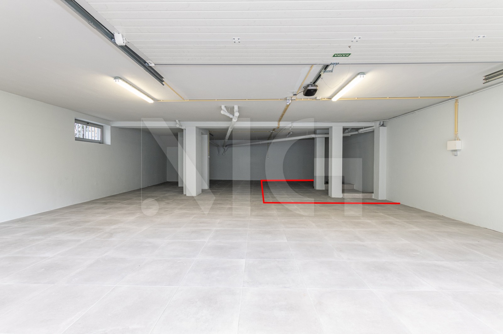 Apartamento T3 para Venda em Rio Tinto, Gondomar, Porto - Parqueamento/Garagem (Imagem 1)