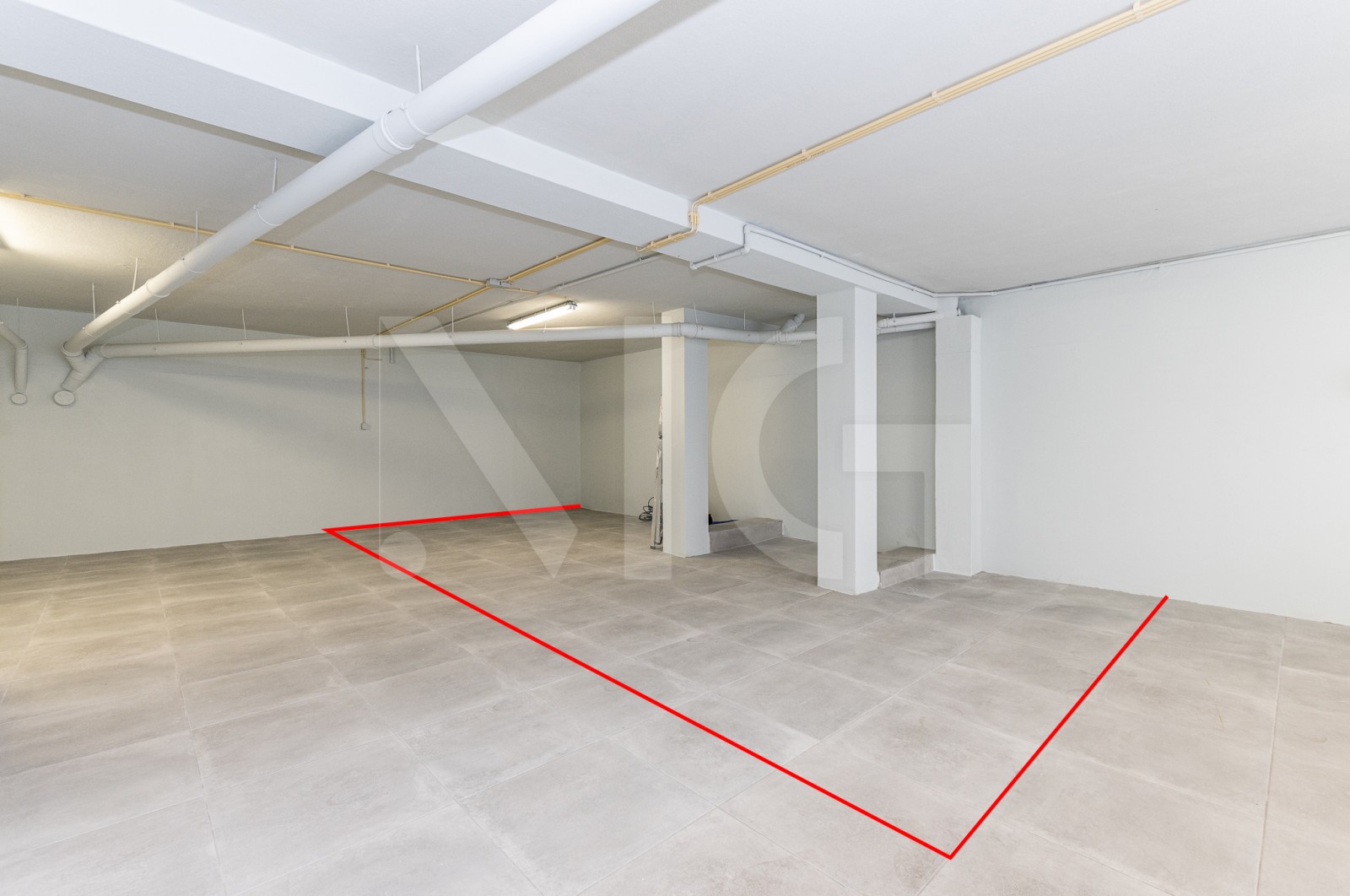 Apartamento T3 para Venda em Rio Tinto, Gondomar, Porto - Parqueamento/Garagem (Imagem 2)