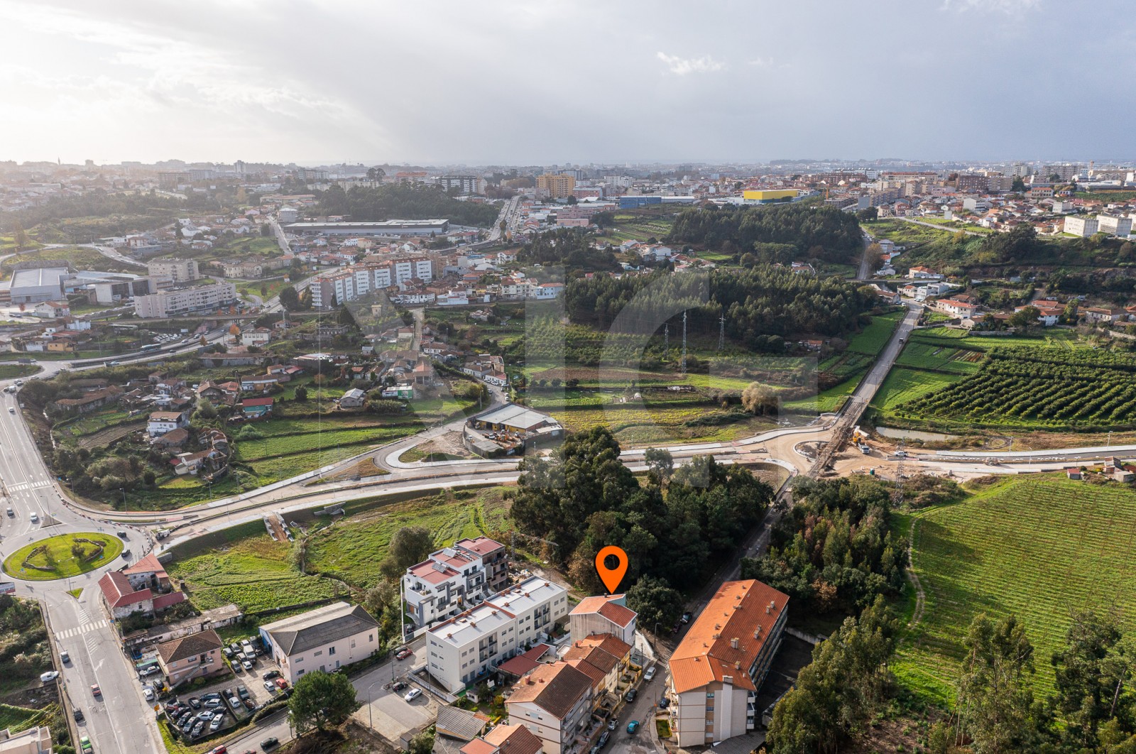 Apartamento T3 para Venda em Rio Tinto, Gondomar, Porto - Área envolvente (Imagem 2)