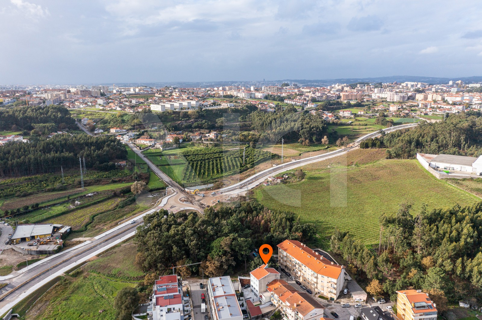 Apartamento T3 para Venda em Rio Tinto, Gondomar, Porto - Área envolvente (Imagem 4)