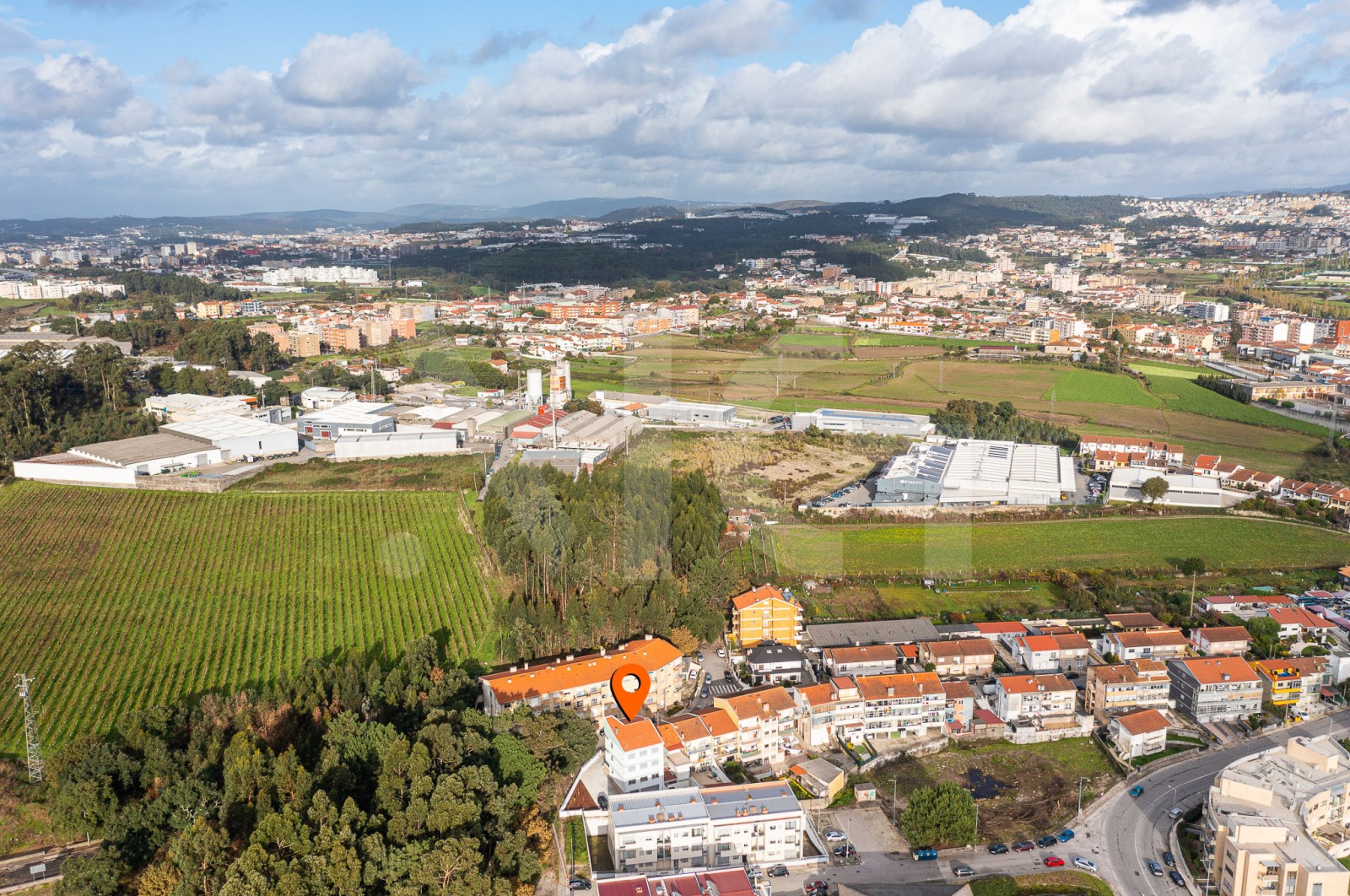 Apartamento T3 para Venda em Rio Tinto, Gondomar, Porto - Área envolvente (Imagem 7)