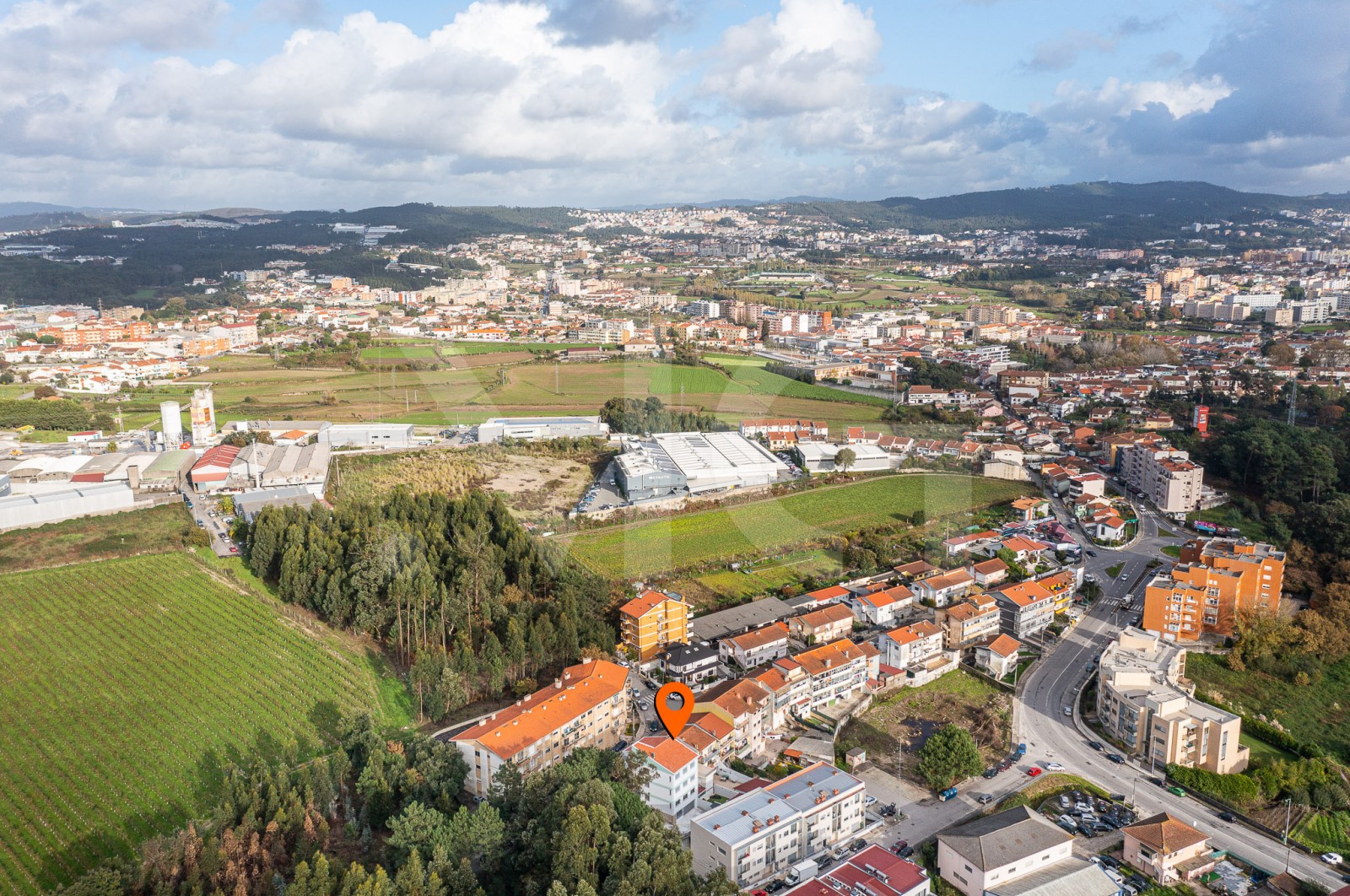 Apartamento T3 para Venda em Rio Tinto, Gondomar, Porto - Área envolvente (Imagem 8)