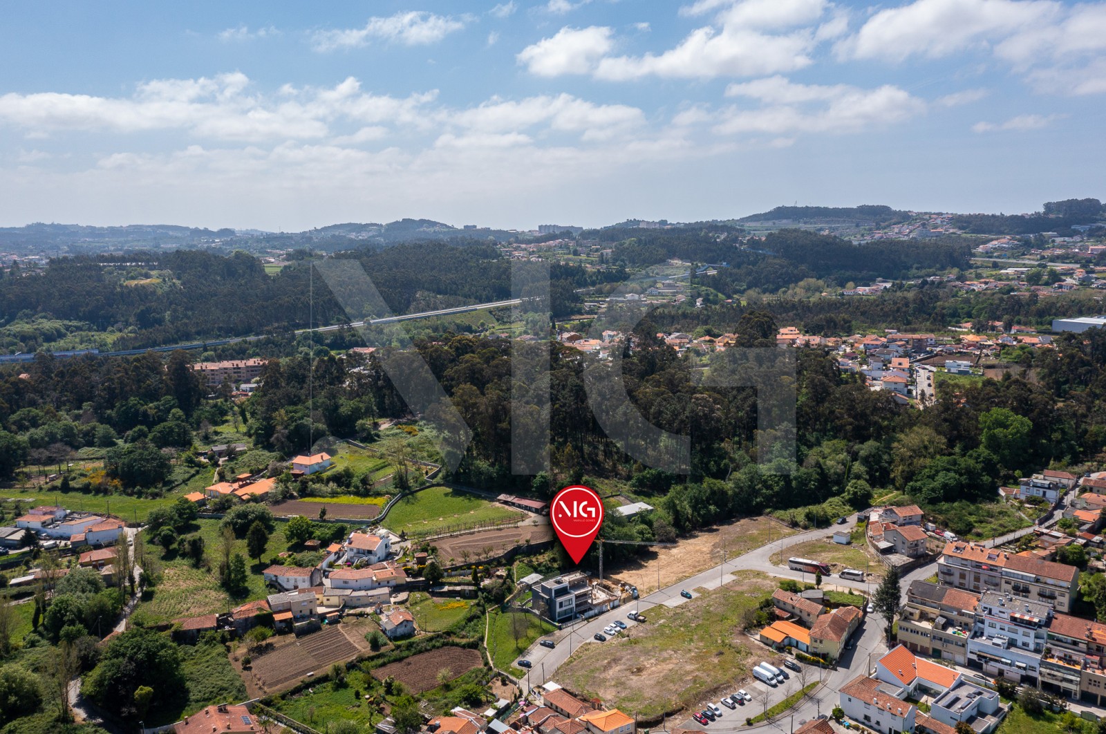 Moradia T3 para Venda em Vilar de Andorinho, Vila Nova de Gaia, Porto - Área envolvente (Imagem 9)