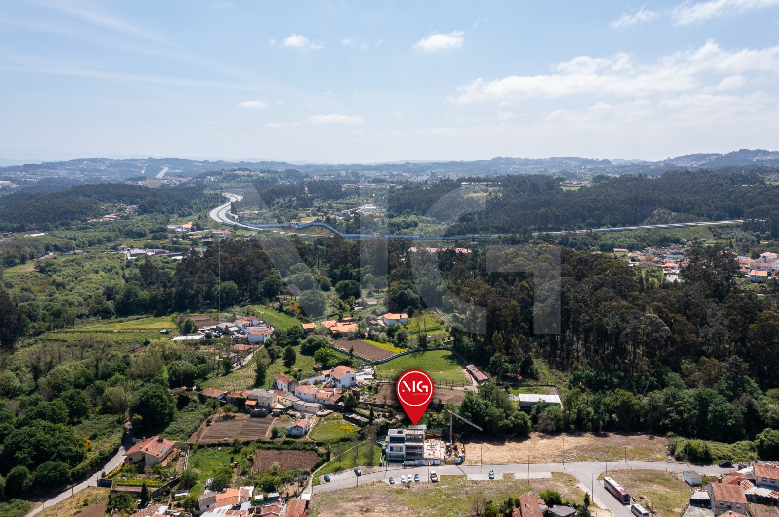 Moradia T3 para Venda em Vilar de Andorinho, Vila Nova de Gaia, Porto - Área envolvente (Imagem 10)