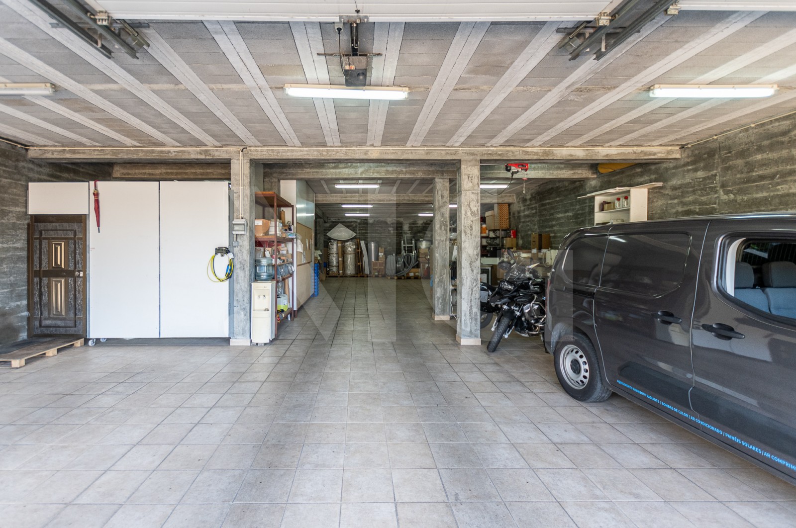 Moradia T3 para Venda em Torrados e Sousa, Felgueiras, Porto - Parqueamento/Garagem (Imagem 3)