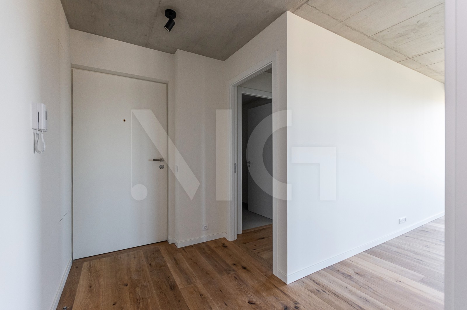 Apartamento T3 para Venda em Matosinhos e Leça da Palmeira, Matosinhos, Porto - Hall de entrada (Imagem 2)