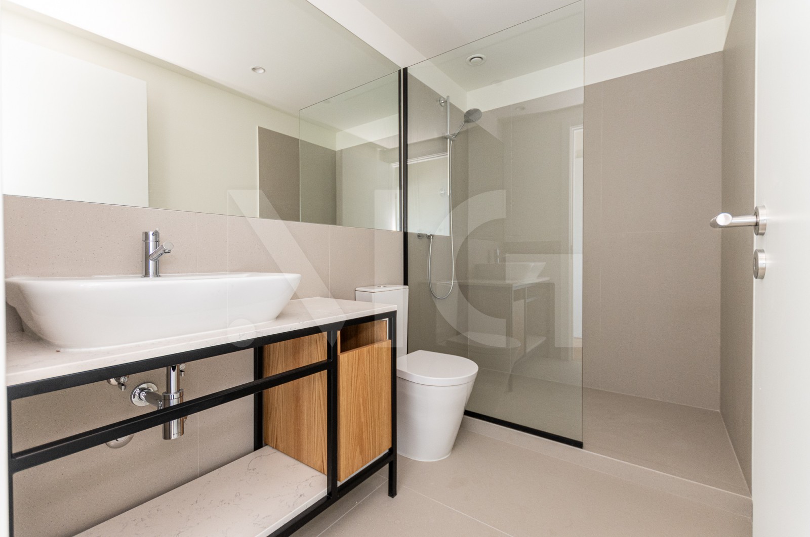 Apartamento T3 para Venda em Matosinhos e Leça da Palmeira, Matosinhos, Porto - Casa de banho (Imagem 1)