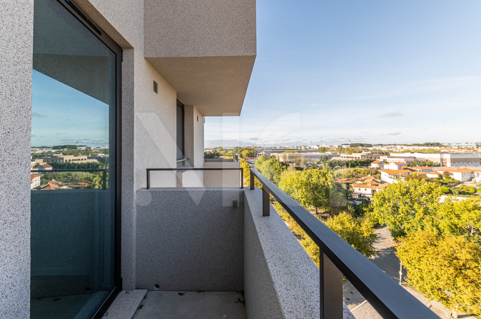 Apartamento T3 para Venda em Matosinhos e Leça da Palmeira, Matosinhos, Porto - Varanda (Imagem 3)