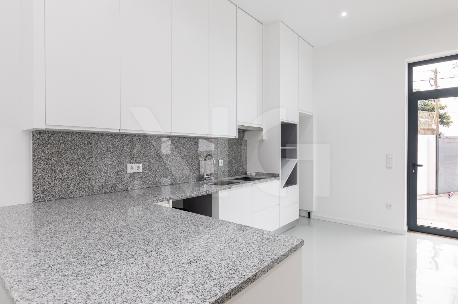 House T3 for For sale in Campanhã, Porto, Porto - Cozinha (Imagem 4)