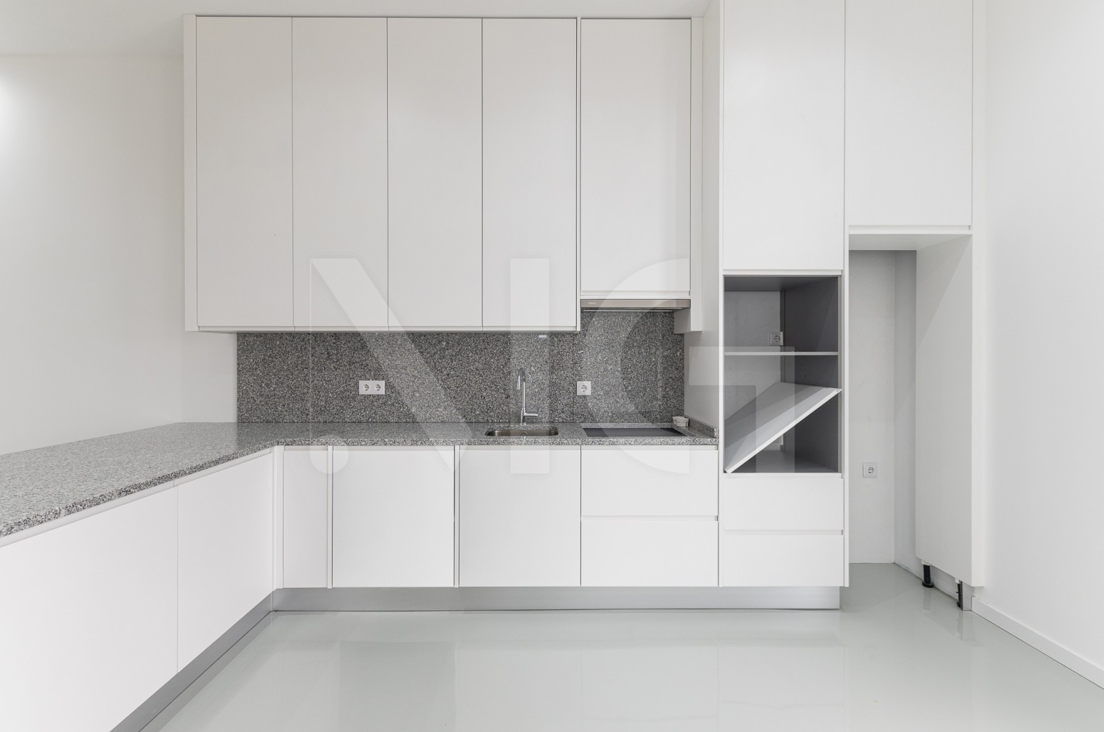 House T3 for For sale in Campanhã, Porto, Porto - Cozinha (Imagem 1)