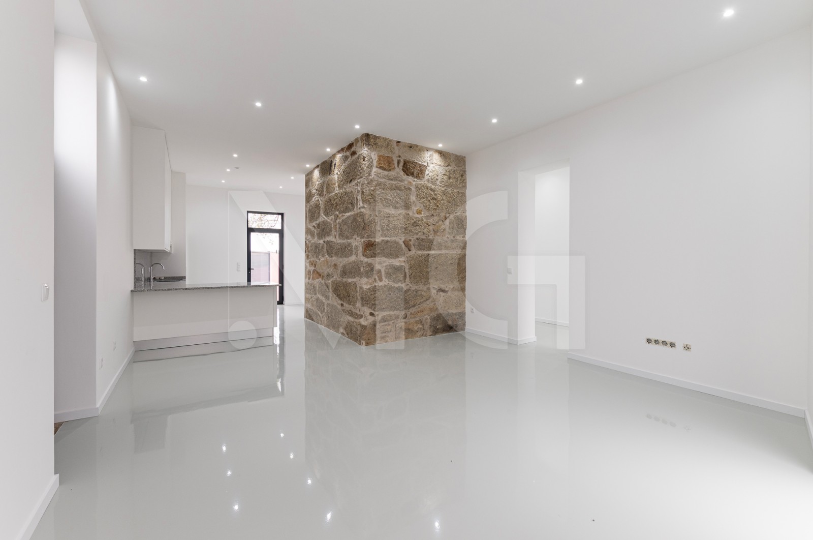 House T3 for For sale in Campanhã, Porto, Porto - Sala (Imagem 1)