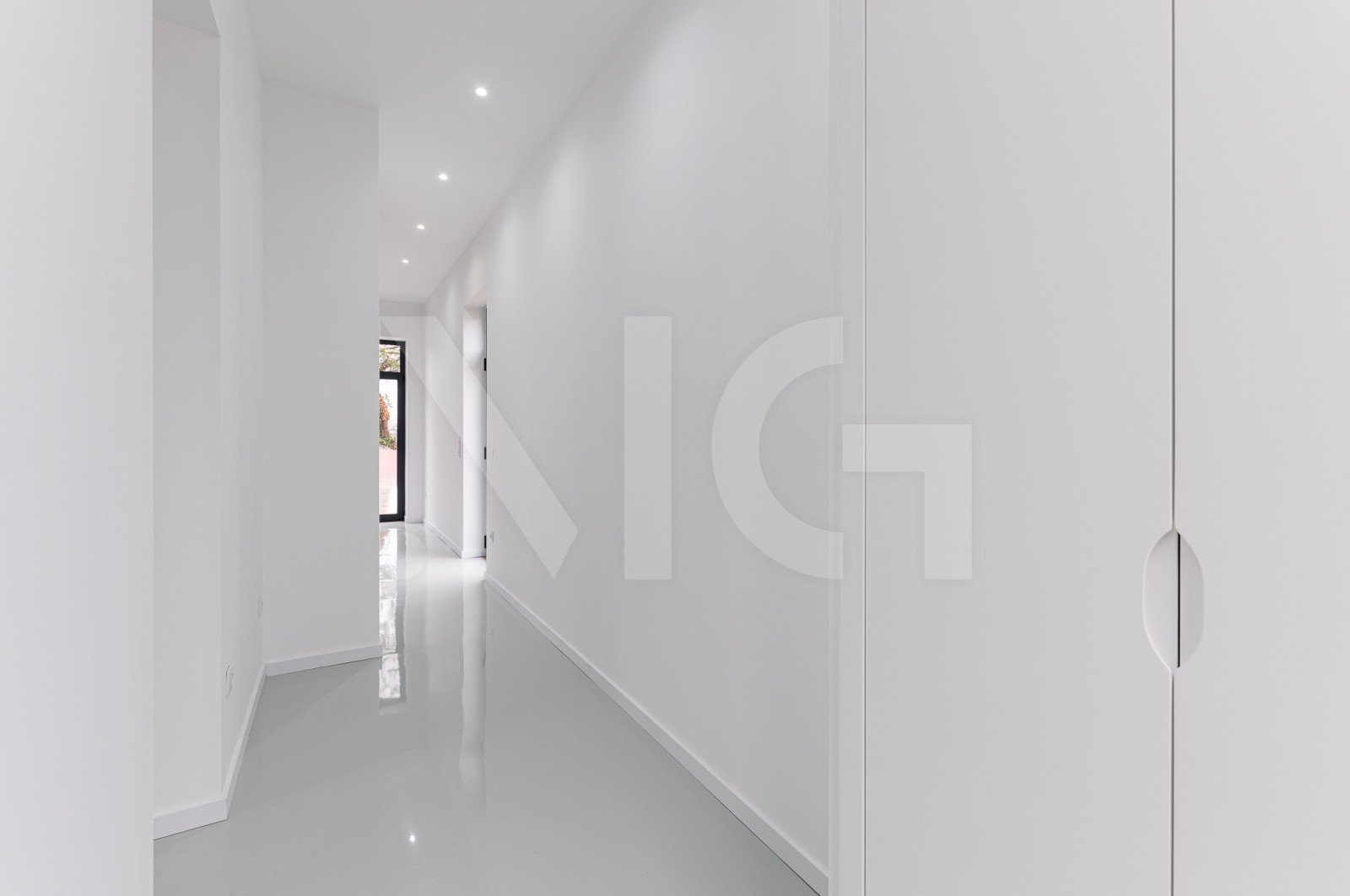 House T3 for For sale in Campanhã, Porto, Porto - Corredor (Imagem 1)