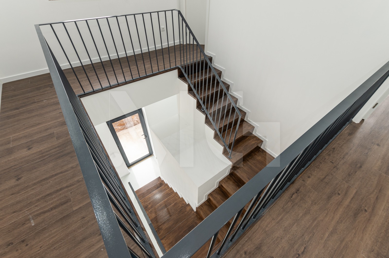 House T3 for For sale in Campanhã, Porto, Porto - Corredor (Imagem 6)