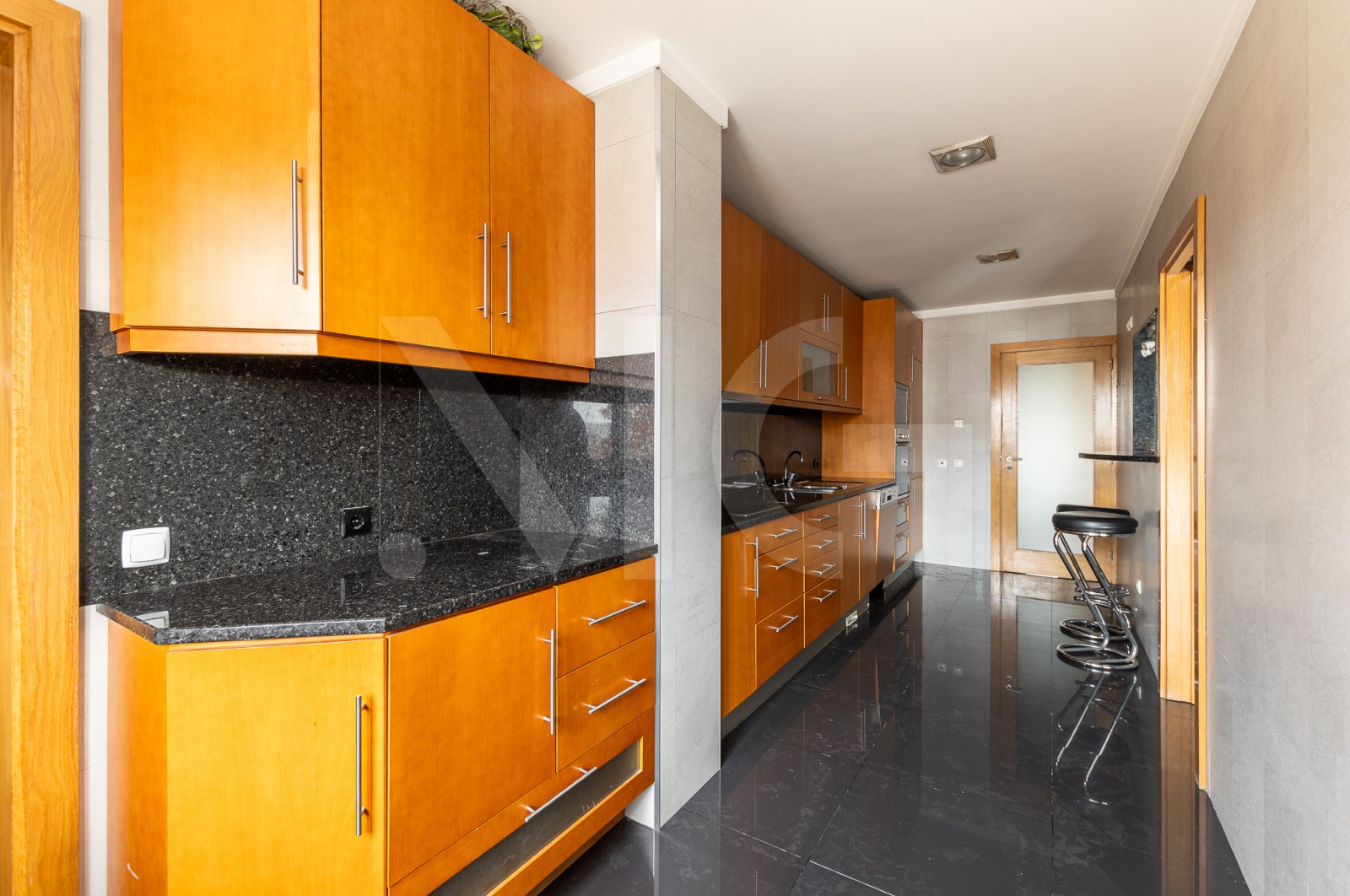 Apartamento T2 para Venda em Nogueira e Silva Escura, Maia, Porto - Cozinha (Imagem 2)