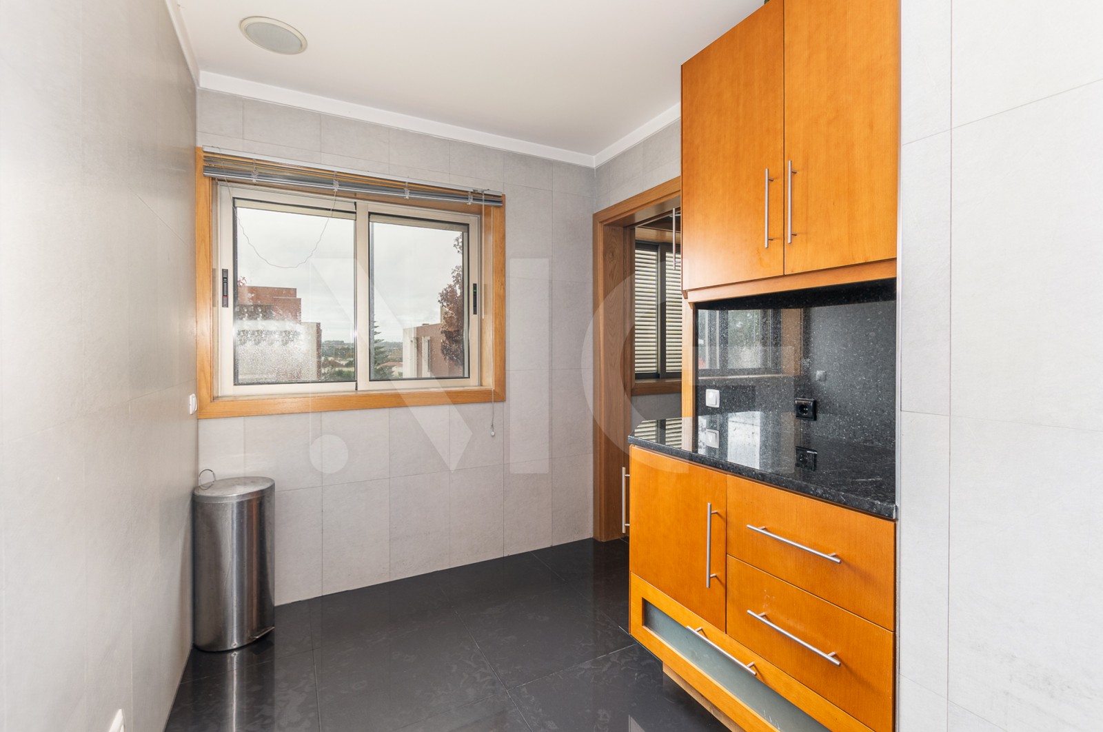 Apartamento T2 para Venda em Nogueira e Silva Escura, Maia, Porto - Cozinha (Imagem 4)