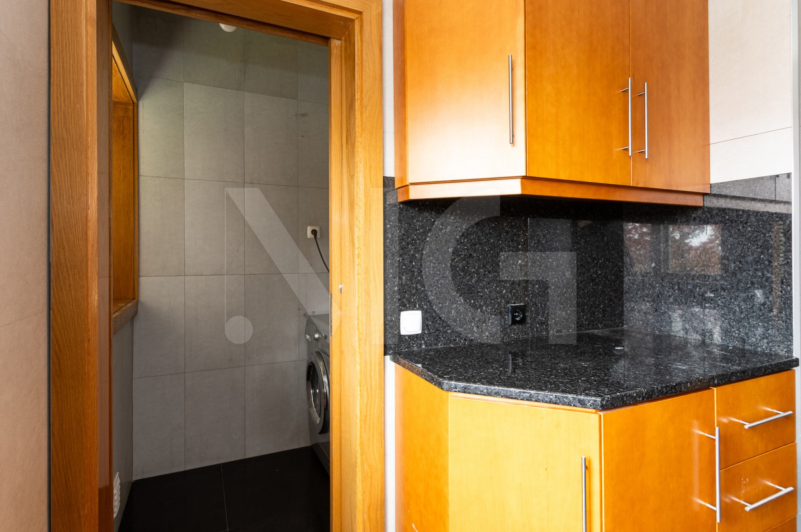 Apartamento T2 para Venda em Nogueira e Silva Escura, Maia, Porto - Cozinha (Imagem 5)