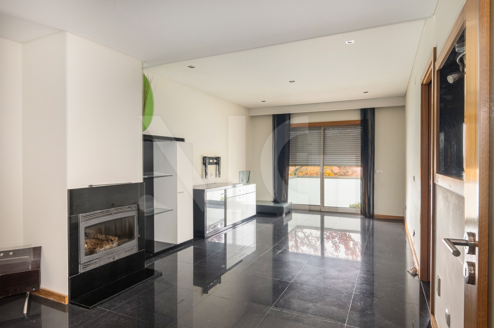 Apartamento T2 para Venda em Nogueira e Silva Escura, Maia, Porto - Sala (Imagem 2)