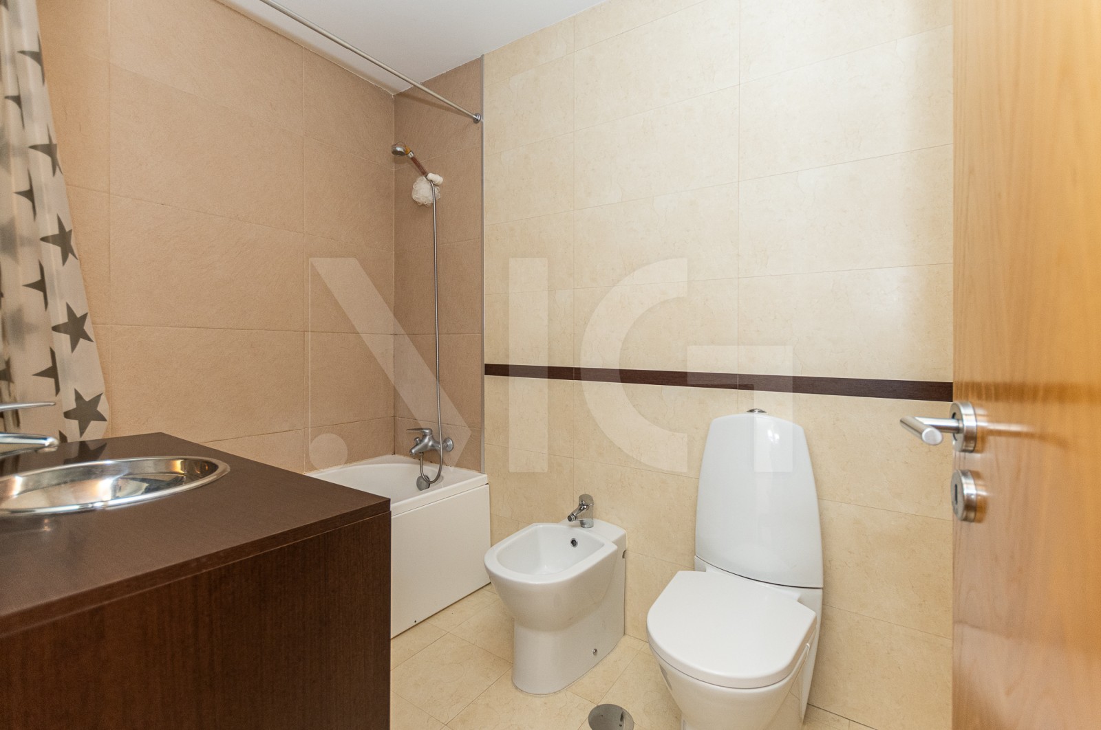 Apartamento T2 para Venda em Nogueira e Silva Escura, Maia, Porto - Casa de banho (Imagem 3)