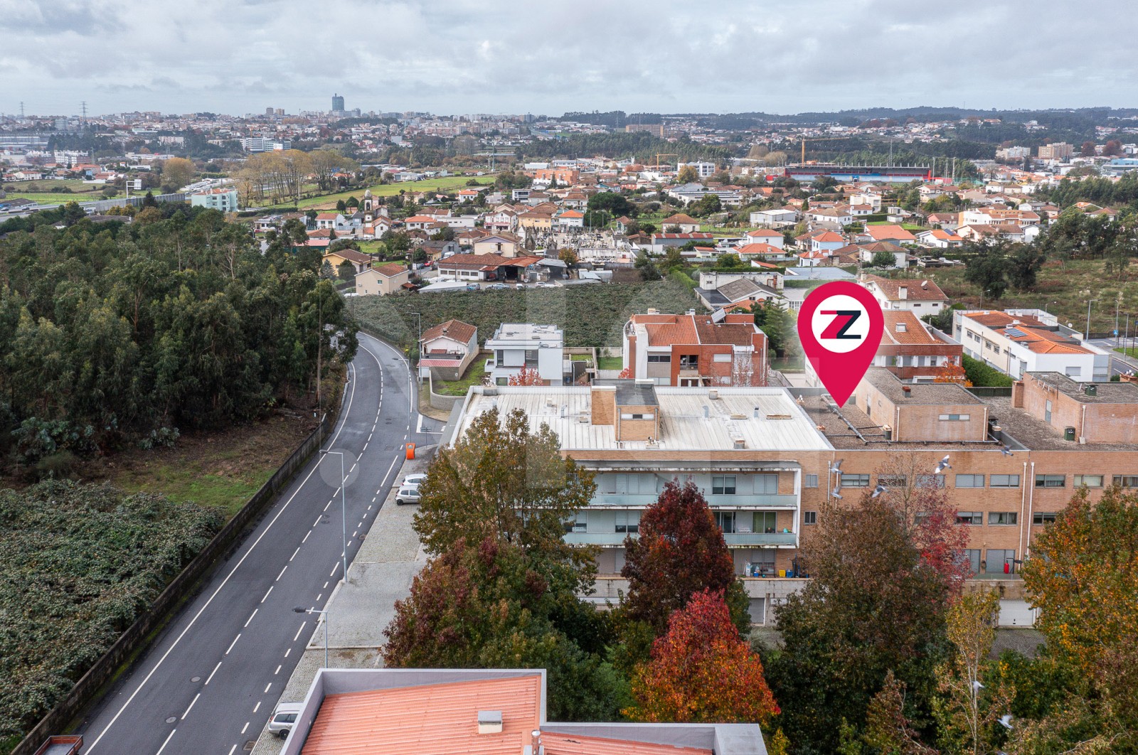 Apartamento T2 para Venda em Nogueira e Silva Escura, Maia, Porto - Área envolvente (Imagem 4)