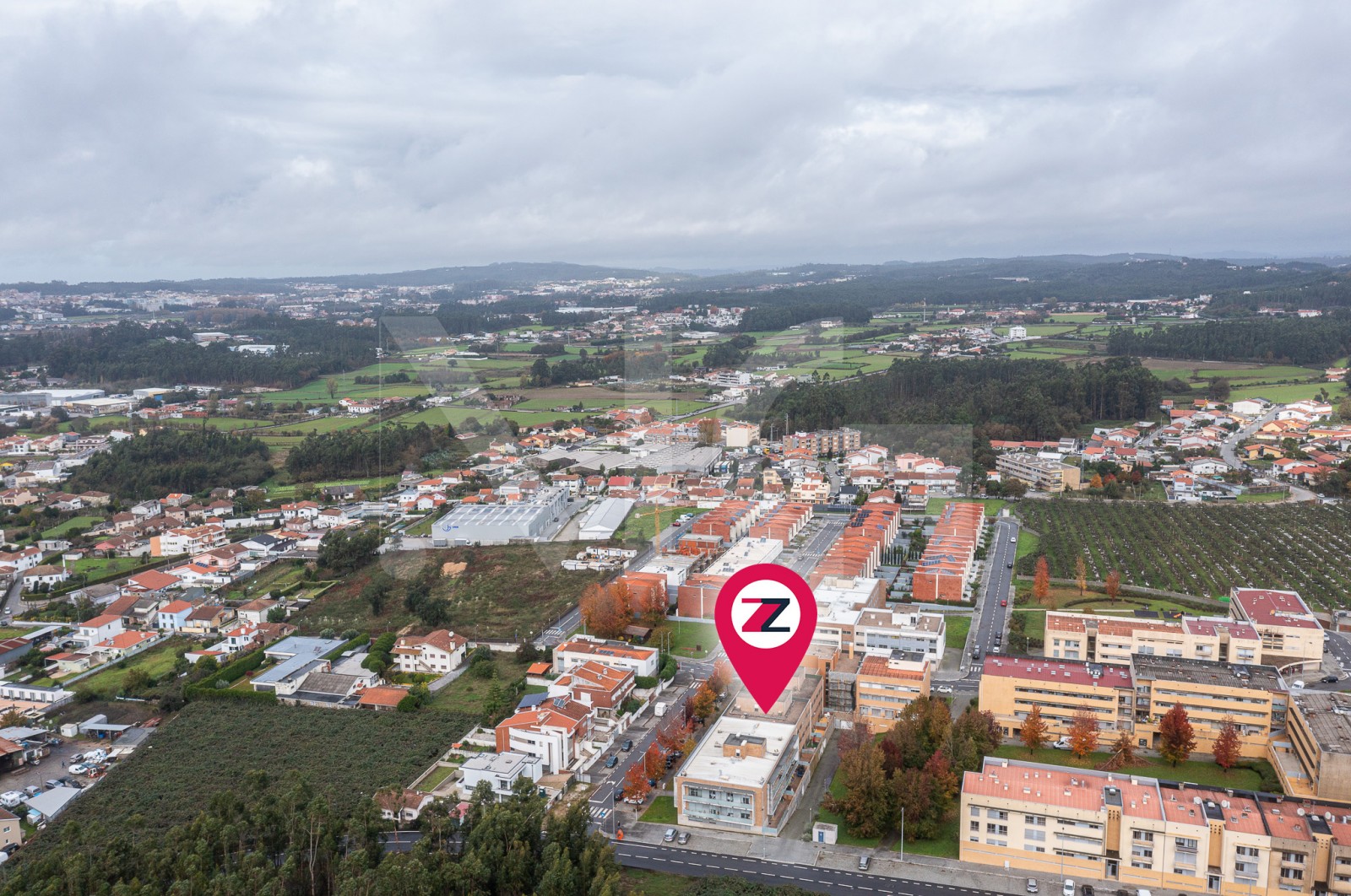 Apartamento T2 para Venda em Nogueira e Silva Escura, Maia, Porto - Área envolvente (Imagem 11)