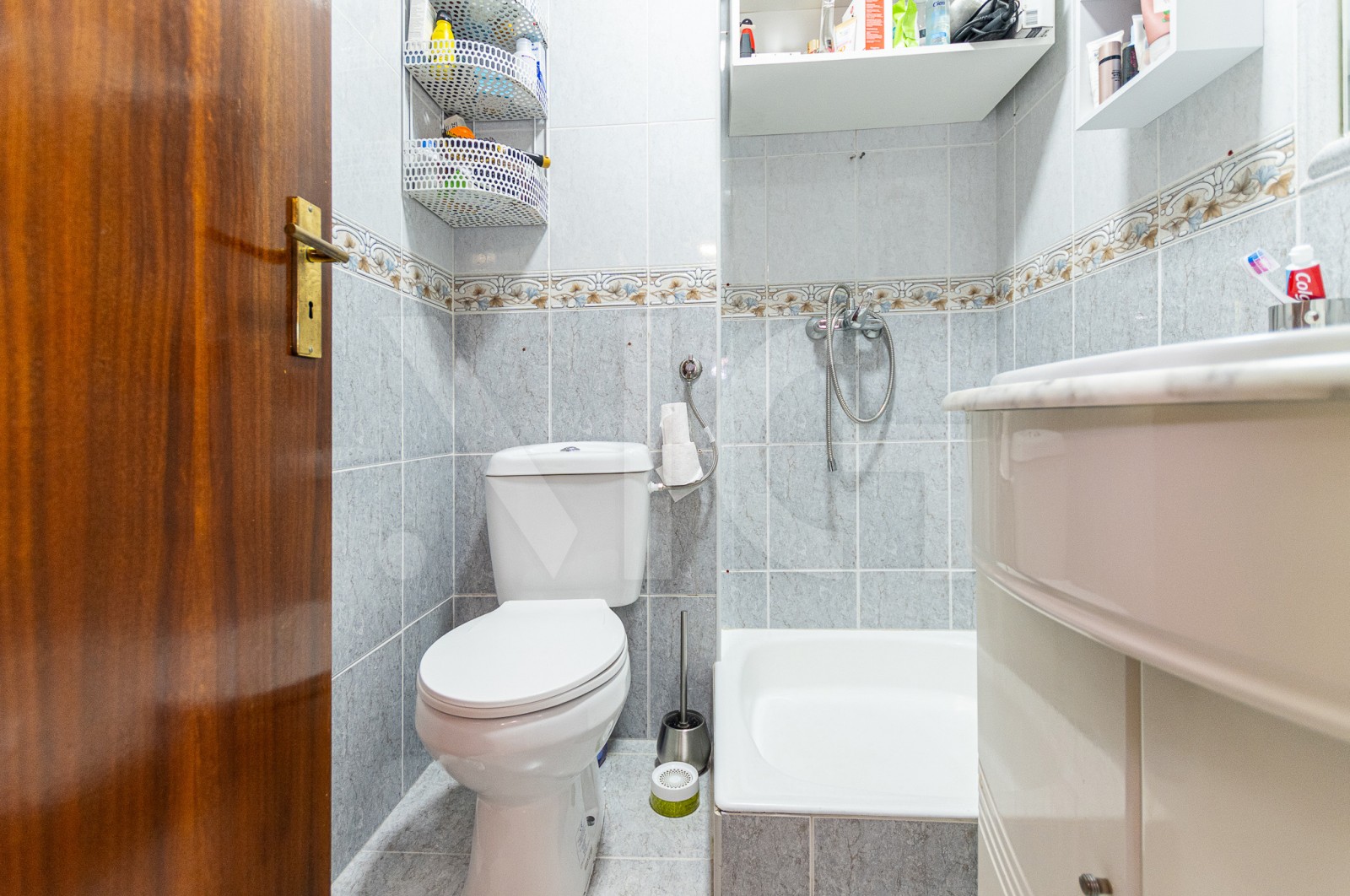 Apartment T3 for For sale in Canidelo, Vila Nova de Gaia, Porto - Casa de banho (Imagem 2)