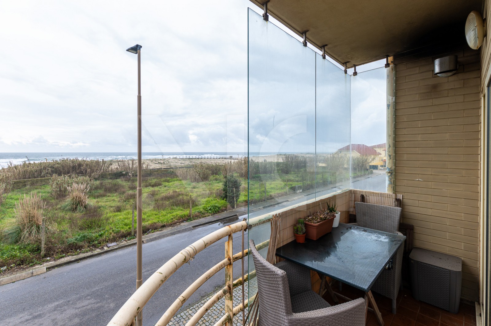 Apartamento T3 para Venda em Labruge, Vila do Conde, Porto - Varanda (Imagem 2)