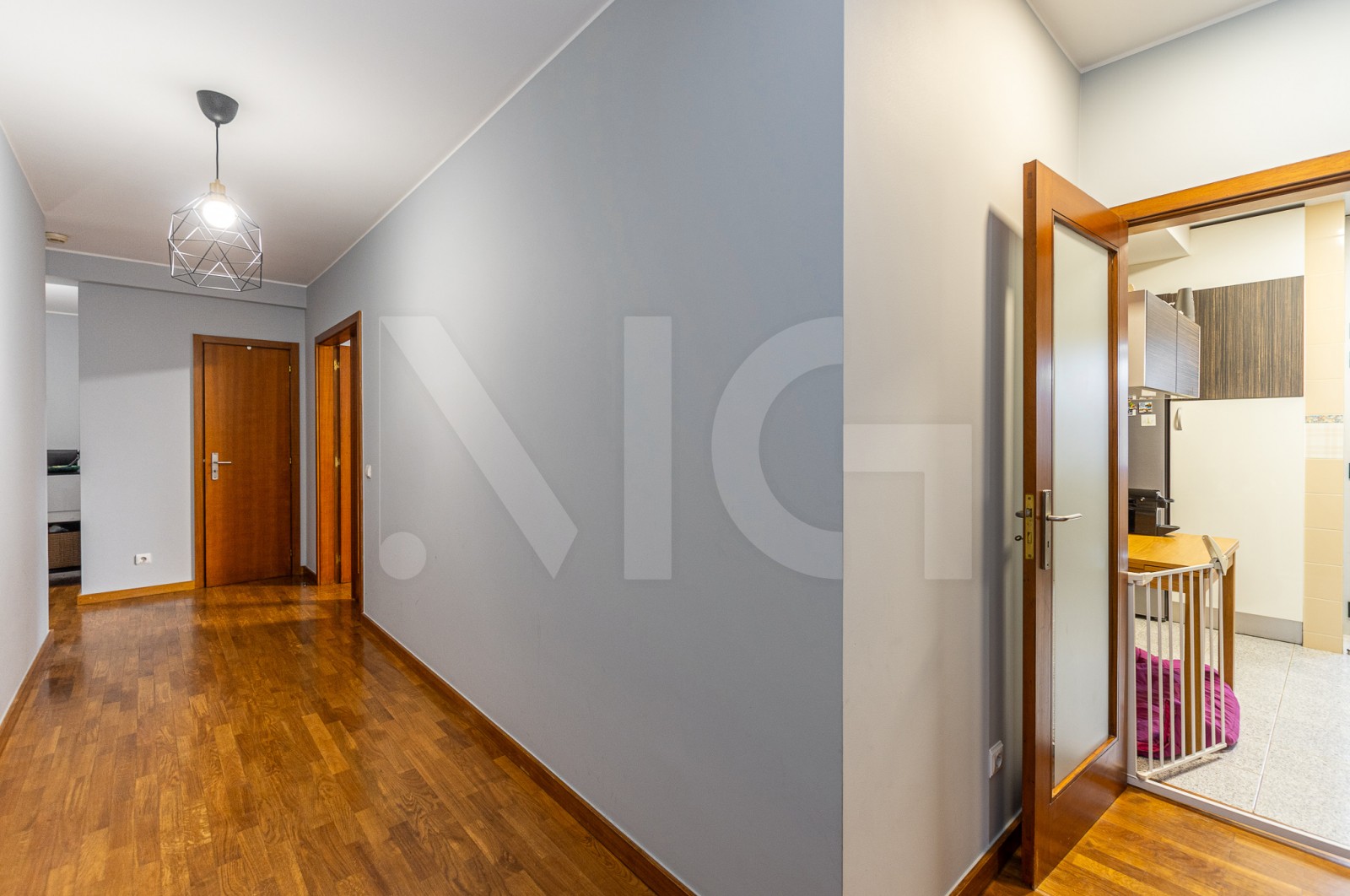 Apartment T2 for For sale in Gondomar (São Cosme), Valbom e Jovim, Gondomar, Porto - Corredor (Imagem 2)