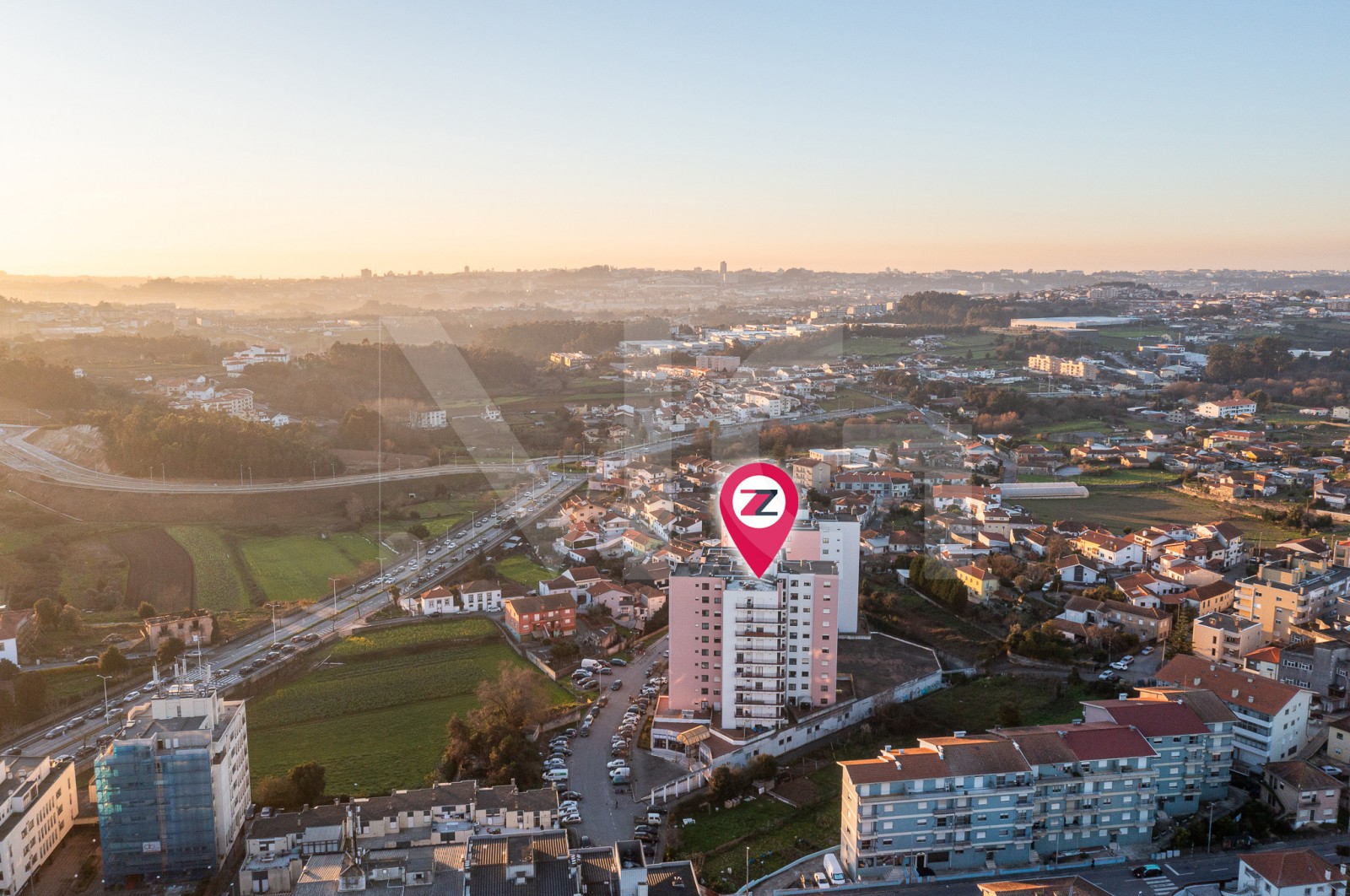 Apartment T2 for For sale in Gondomar (São Cosme), Valbom e Jovim, Gondomar, Porto - Área envolvente (Imagem 10)