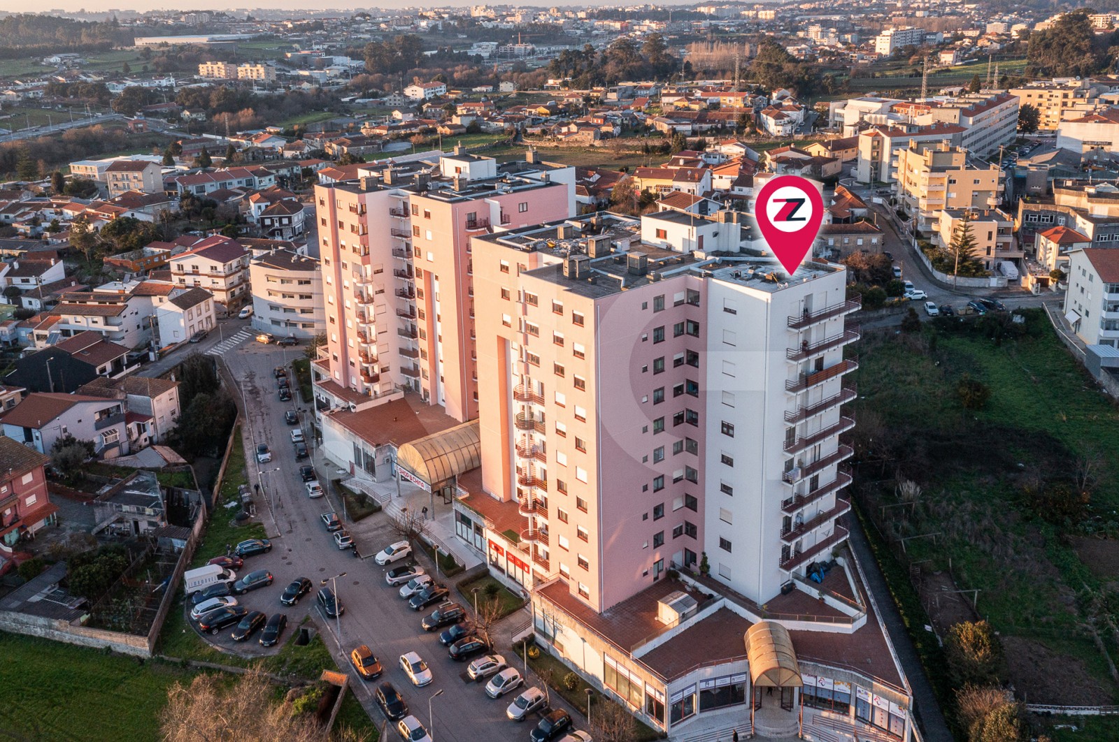 Apartment T2 for For sale in Gondomar (São Cosme), Valbom e Jovim, Gondomar, Porto - Área envolvente (Imagem 4)