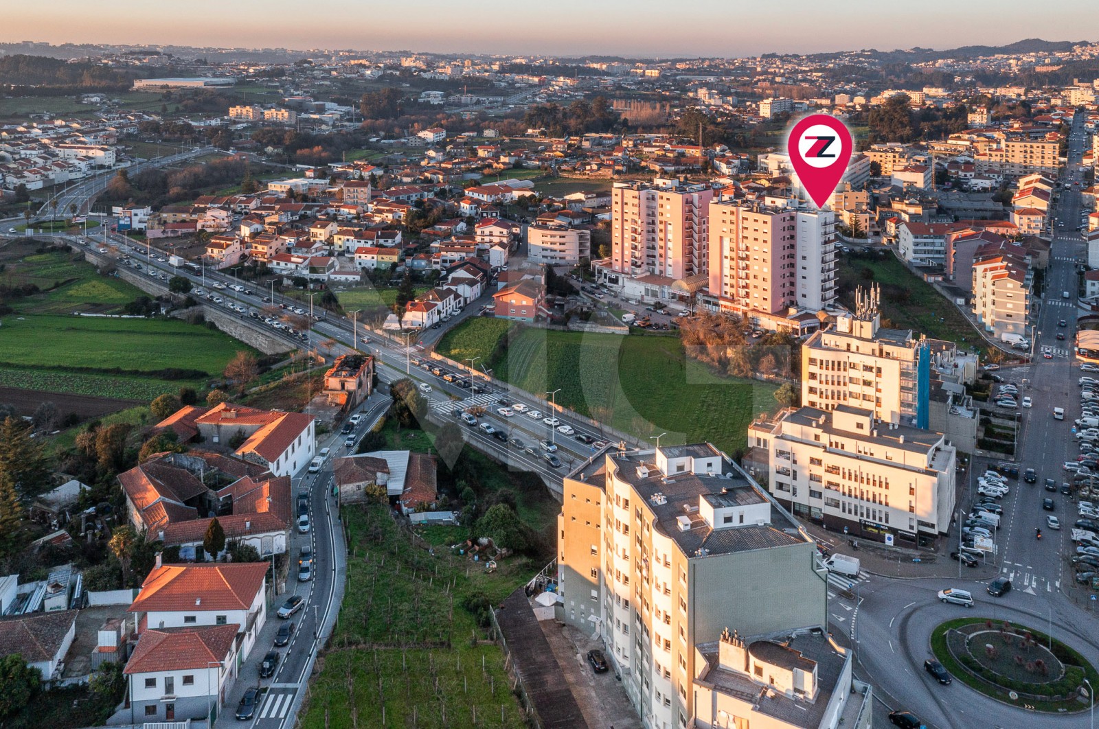 Apartment T2 for For sale in Gondomar (São Cosme), Valbom e Jovim, Gondomar, Porto - Área envolvente (Imagem 14)