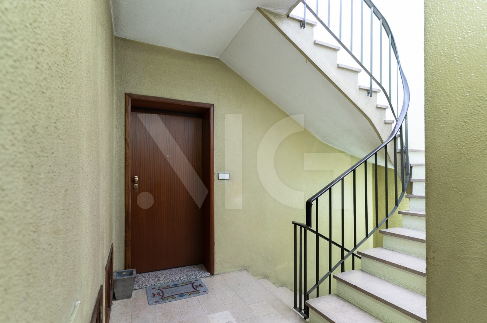 Apartamento T3 para Venda em Santo Tirso, Couto (Santa Cristina e São Miguel) e Burgães, Santo Tirso, Porto - Áreas comuns (Imagem 3)