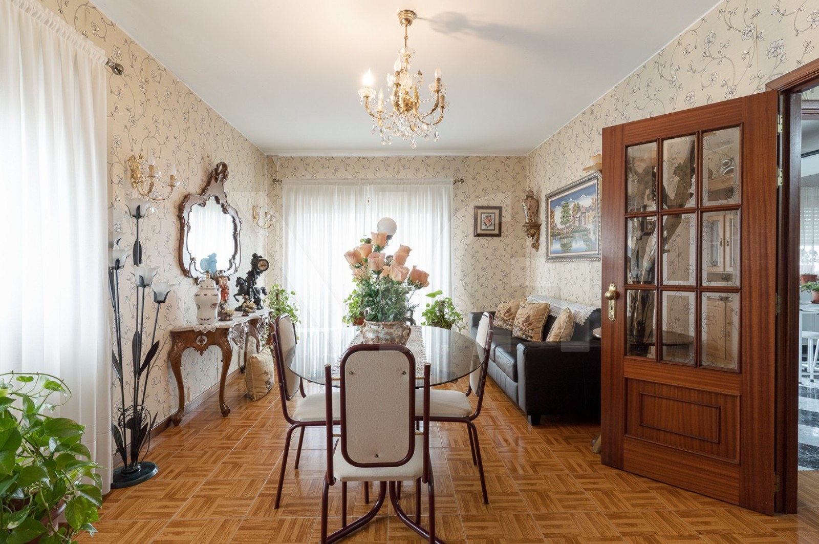 Apartamento T3 para Venda em Santo Tirso, Couto (Santa Cristina e São Miguel) e Burgães, Santo Tirso, Porto - Sala (Imagem 2)