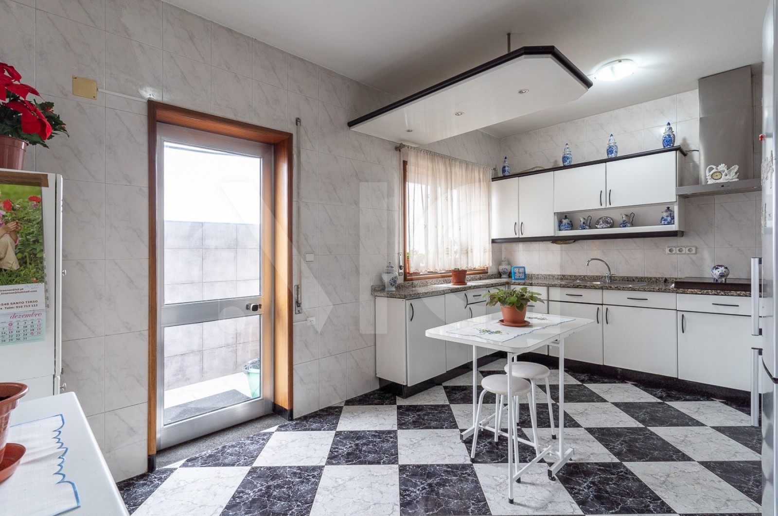 Apartamento T3 para Venda em Santo Tirso, Couto (Santa Cristina e São Miguel) e Burgães, Santo Tirso, Porto - Sala (Imagem 5)