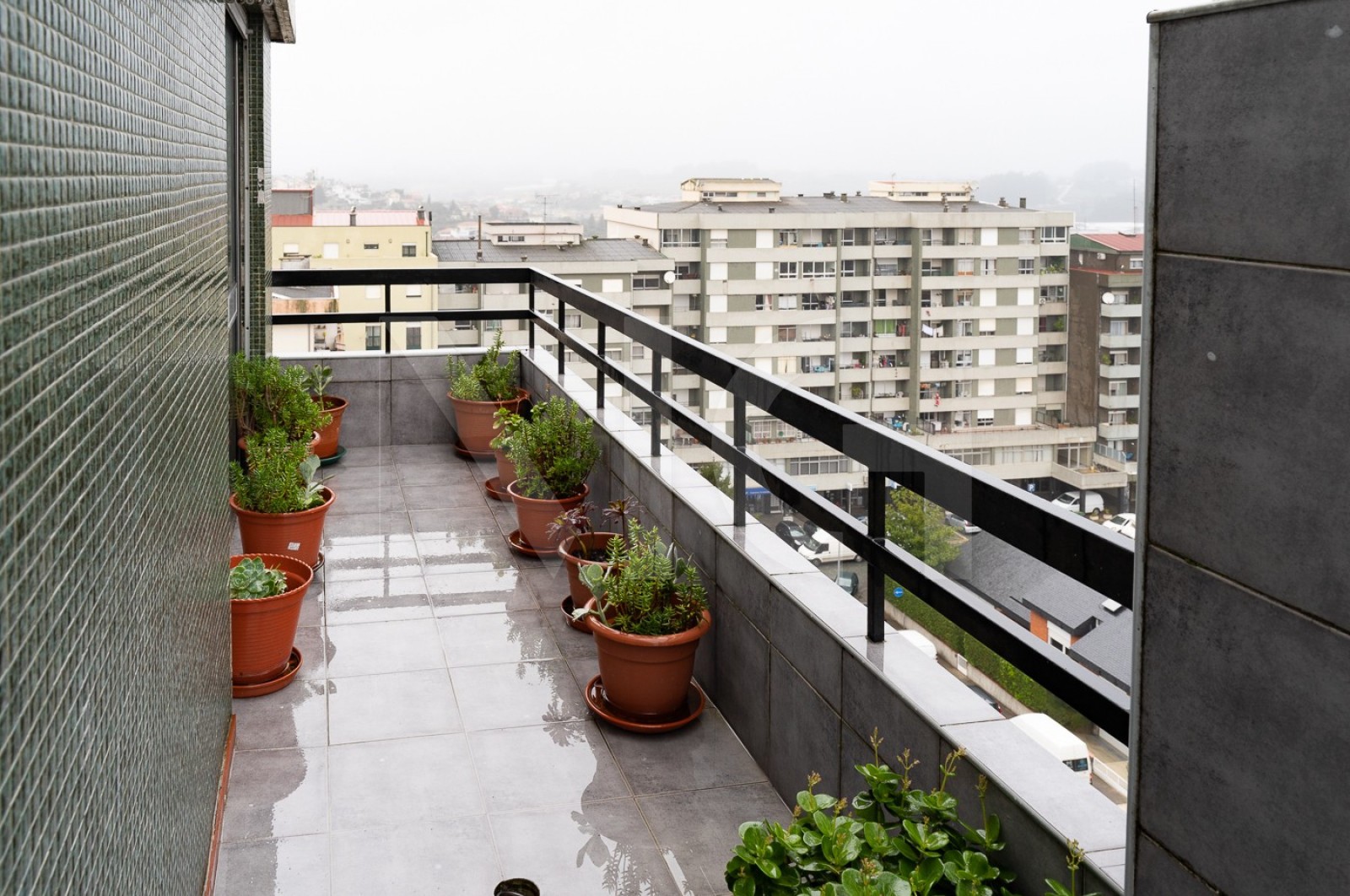 Apartamento T3 para Venda em Santo Tirso, Couto (Santa Cristina e São Miguel) e Burgães, Santo Tirso, Porto - Varanda (Imagem 4)